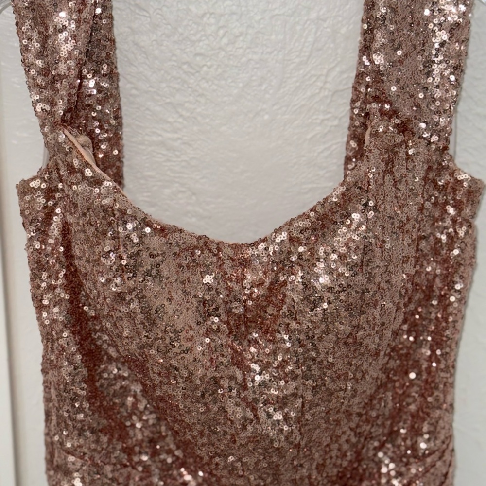 Sherri Hill Sparkling Mini Dress in Rose Gold sleeves are detachable - Picture 4 of 7